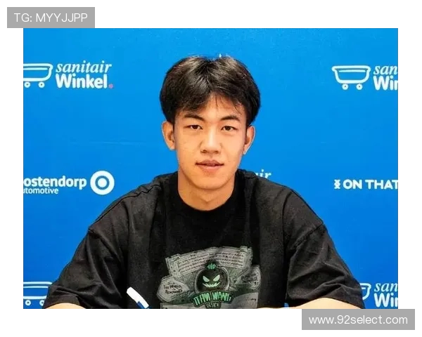 闪耀荷乙 王博豪第90分钟替补出场 2分钟后助攻锁定胜局